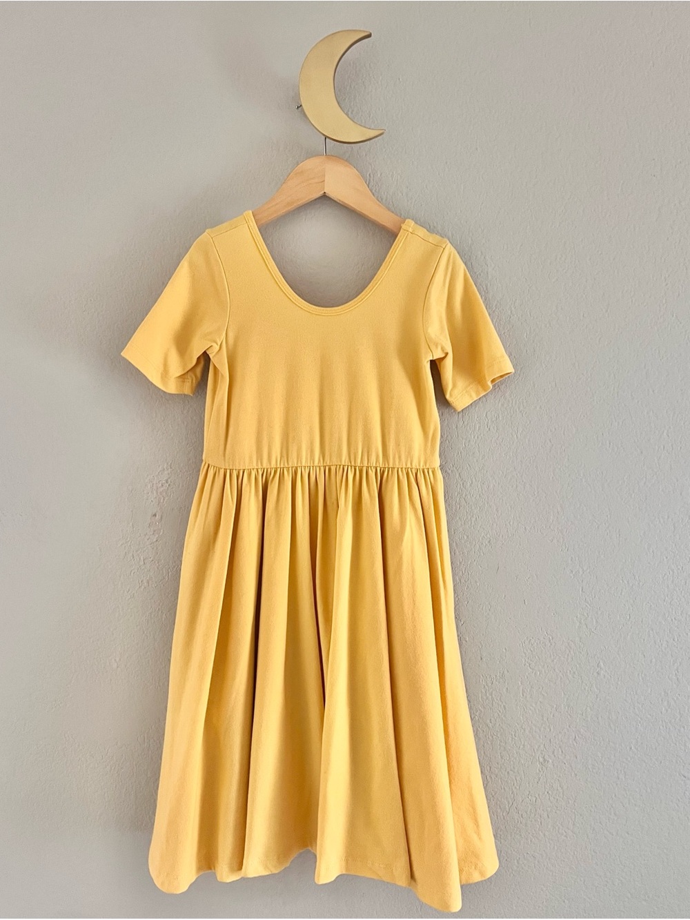 Alice + Ames Yellow Short-Sleeve Girls' Twirl Dress - size 7